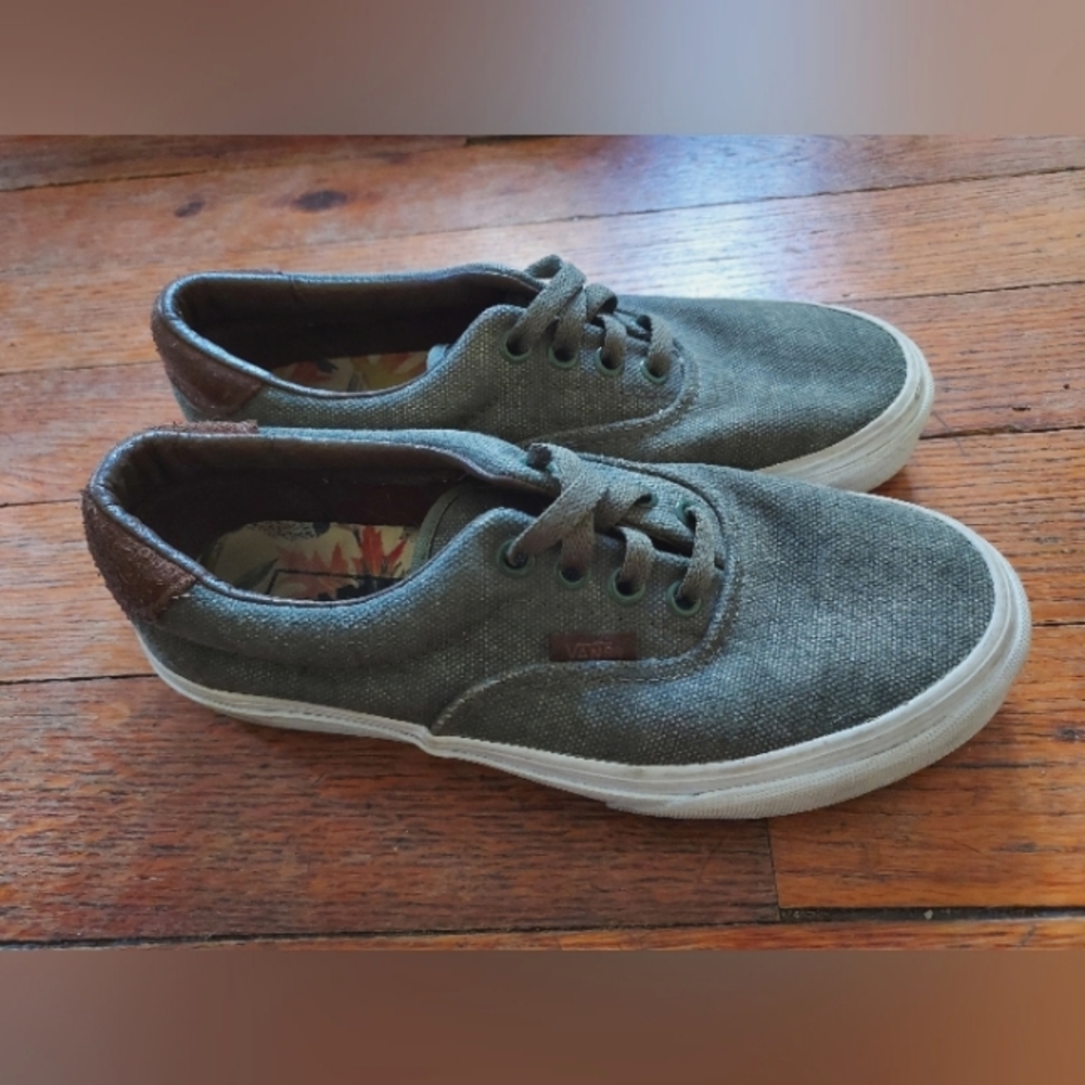 Vans olive green authentic sk8 old skool low top canvas suede sneakers